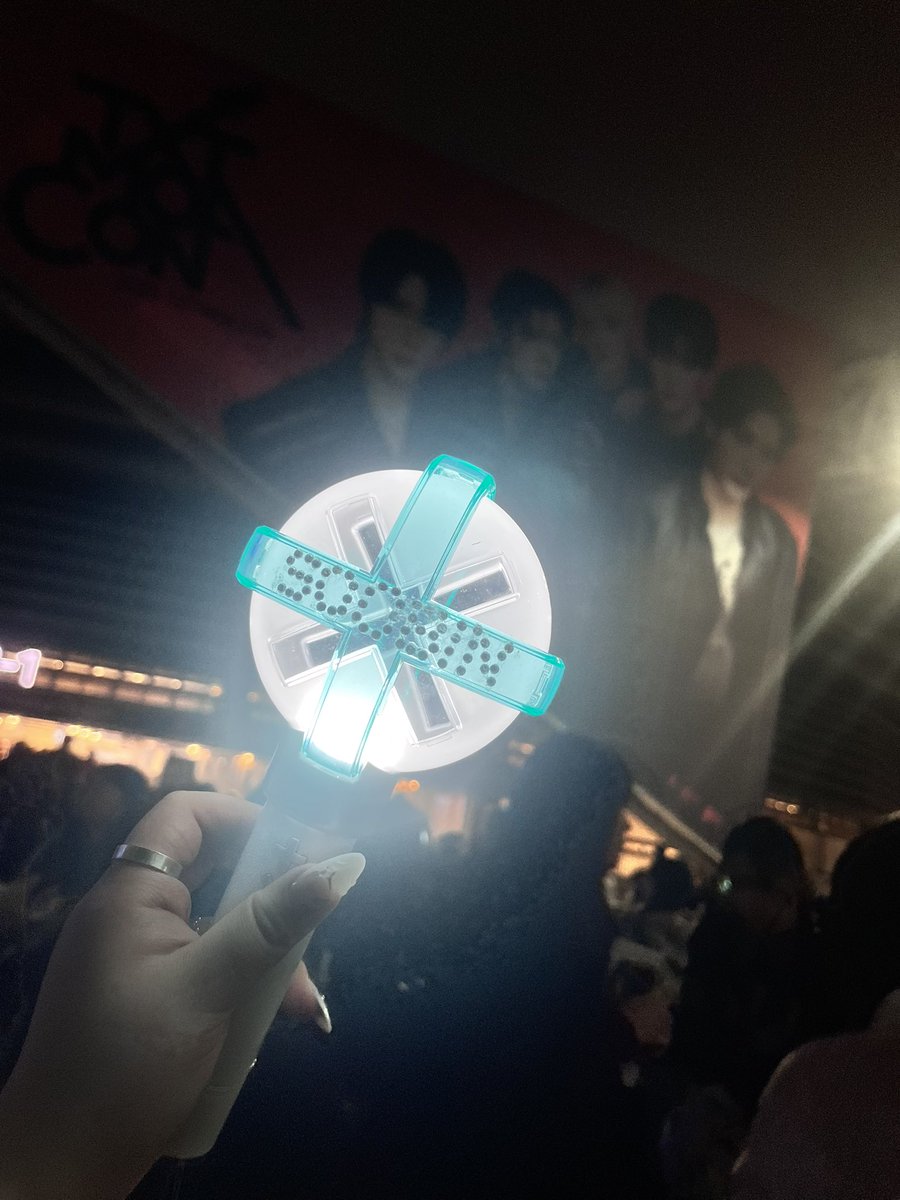 늉 tweet media