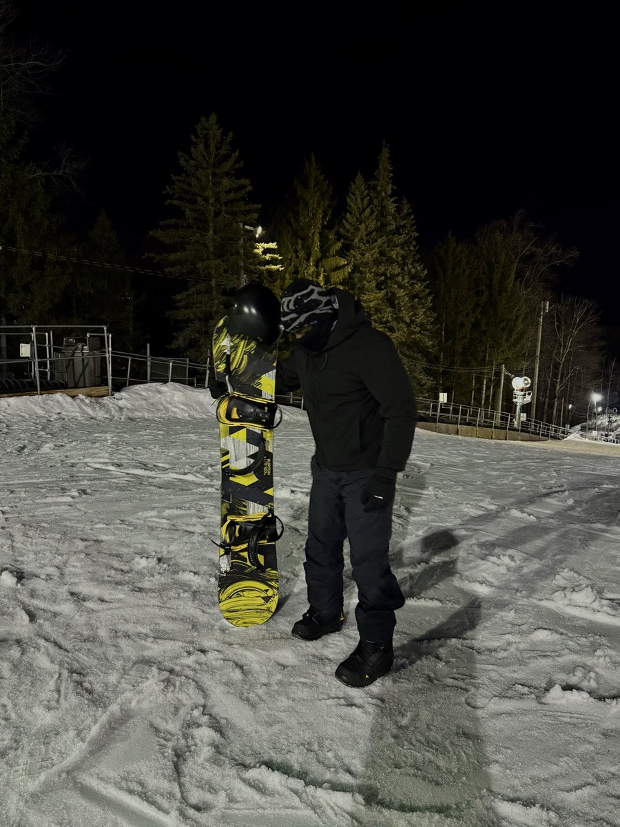 nickstjuste's tweet photo. ¿🏂? https://t.co/wdZTz37iy8
