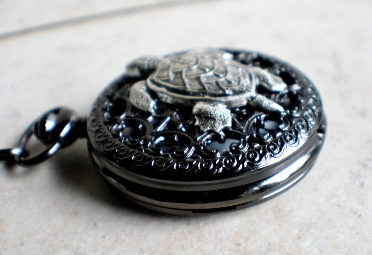 charsfavorite's tweet image. Elevate your style with our sleek black Turtle pocket watch—battery-operated for convenience at just $55. Timekeeping never looked this good! #Watches #StyleUpgrade

Shop Now charsfavoritethings.com/products/7turt…