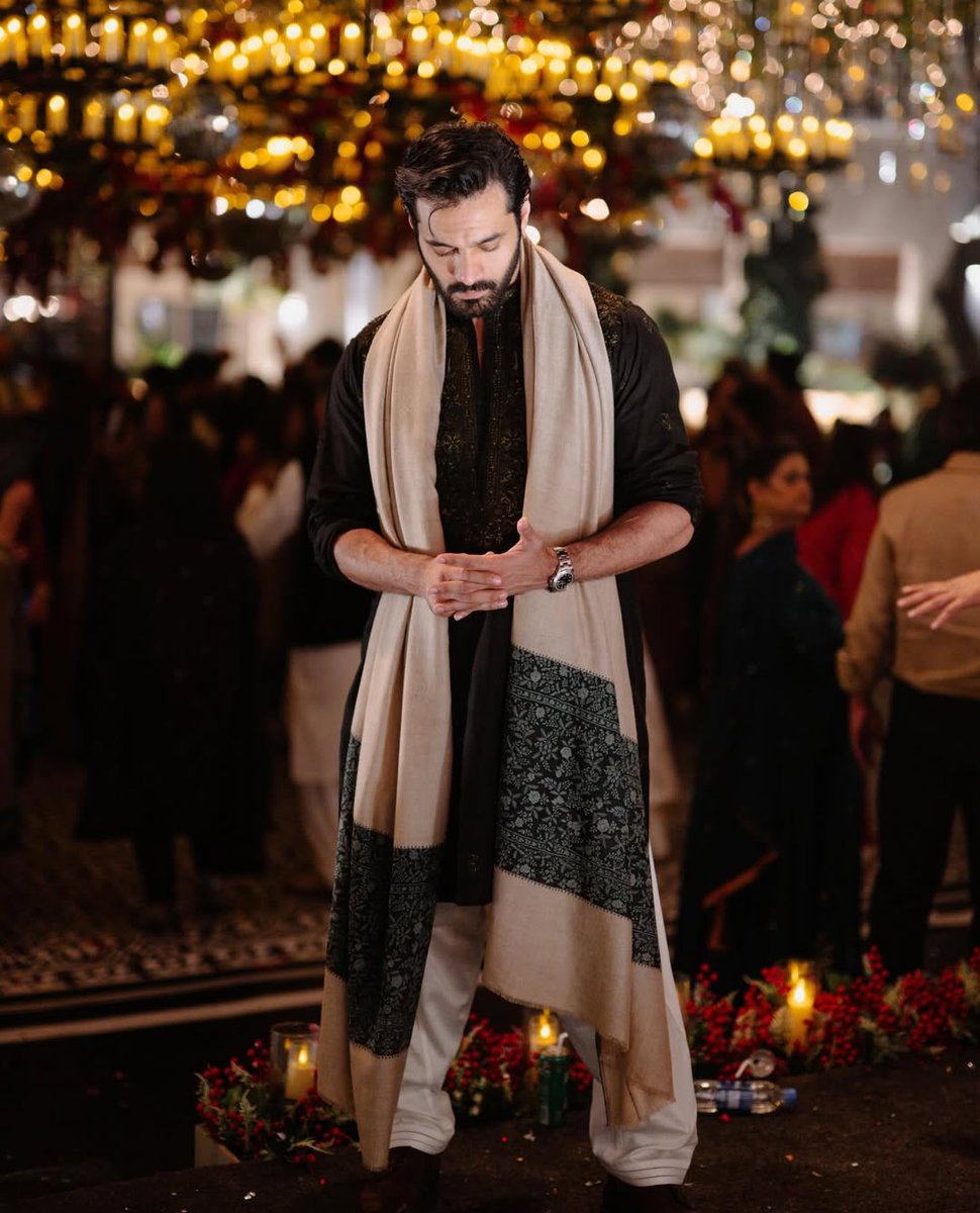 Wahaj in black can never go wrong. 🖤🔥

#WahajAli