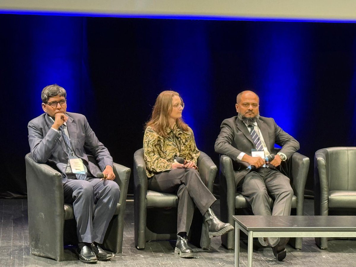 BASE_EU2024's tweet image. BASE @ EU Battery Passport Conference

Ingrid Flatebø Holsen @Corvus_Energy  shared insights on maritime Digital Battery Passport readiness under EU Regulation 2023/1542

Read it here: t.ly/L84EJ

#BatteryPassport #BASEProject #Maritime #CircularEconomy #EURegulation