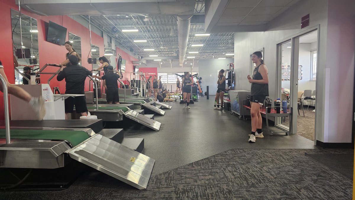 Maryville W. Soccer tweet media