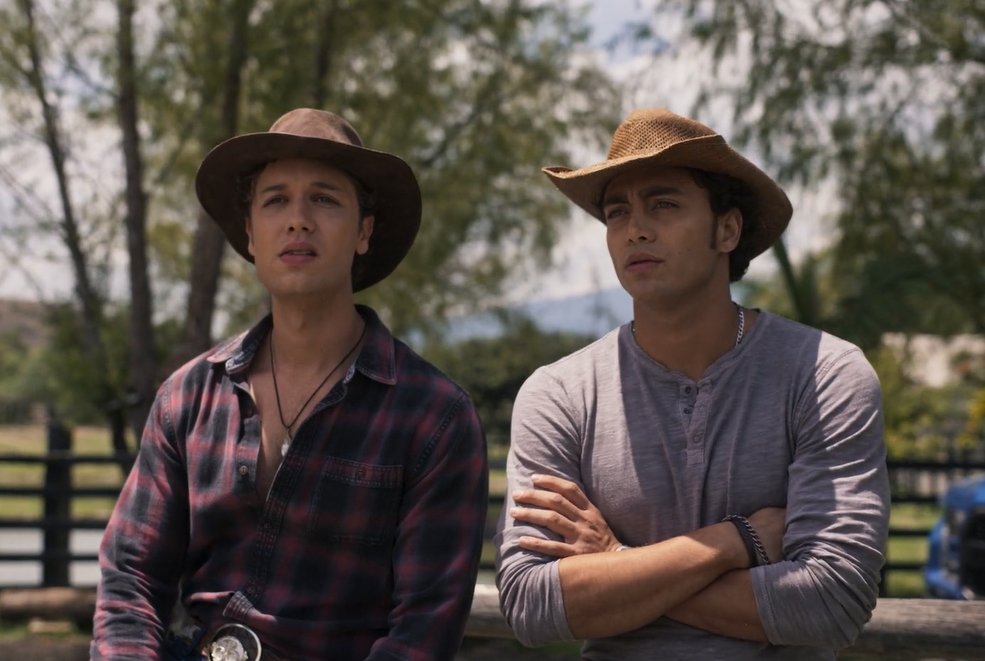 PasdeGavilanes's tweet photo. #PasiónDeGavilanes2 #PDG48 Los mellizos quieren intervenir para ayudar a su familia contra Romina. https://t.co/Mn9rfD6hWX