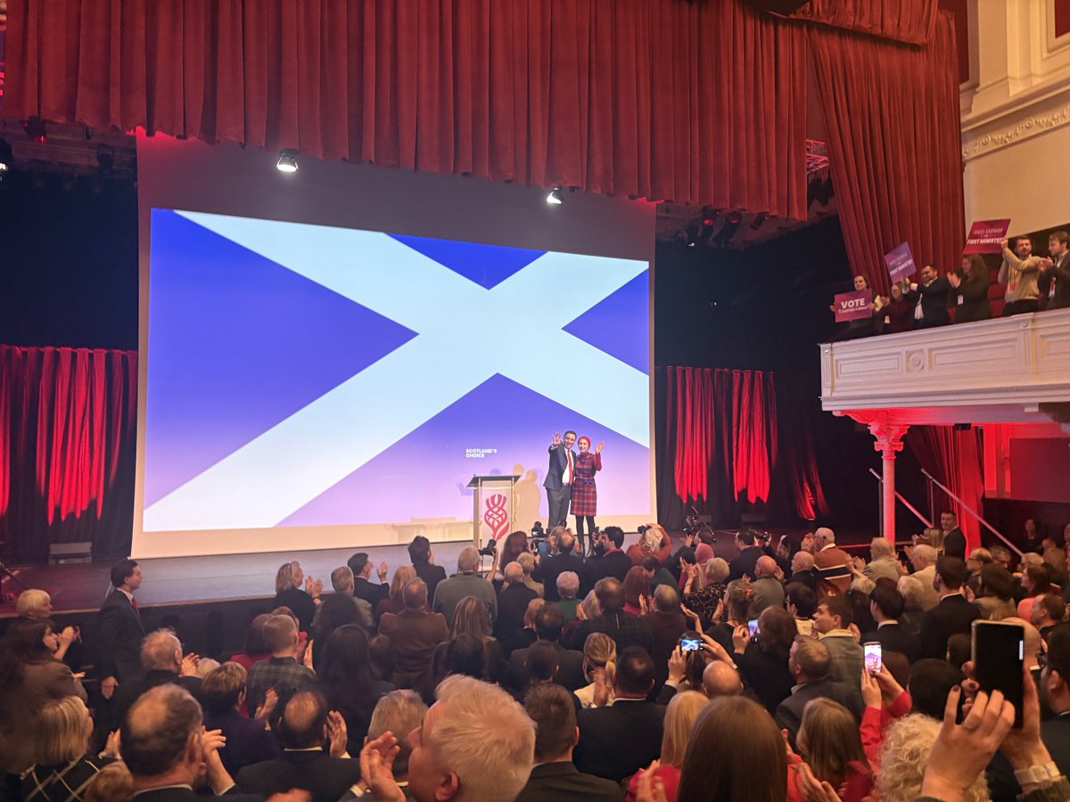 Alison_S_Taylor's tweet photo. ⁦@AnasSarwar⁩ commitment to #Paisley after a successful ⁦@ScottishLabour⁩ conference in #Paisley last week featured his announcement yesterday to finally construct a rail link to #GlasgowAirport in today’s #PaisleyDailyExpress https://t.co/cv5YvObKSb