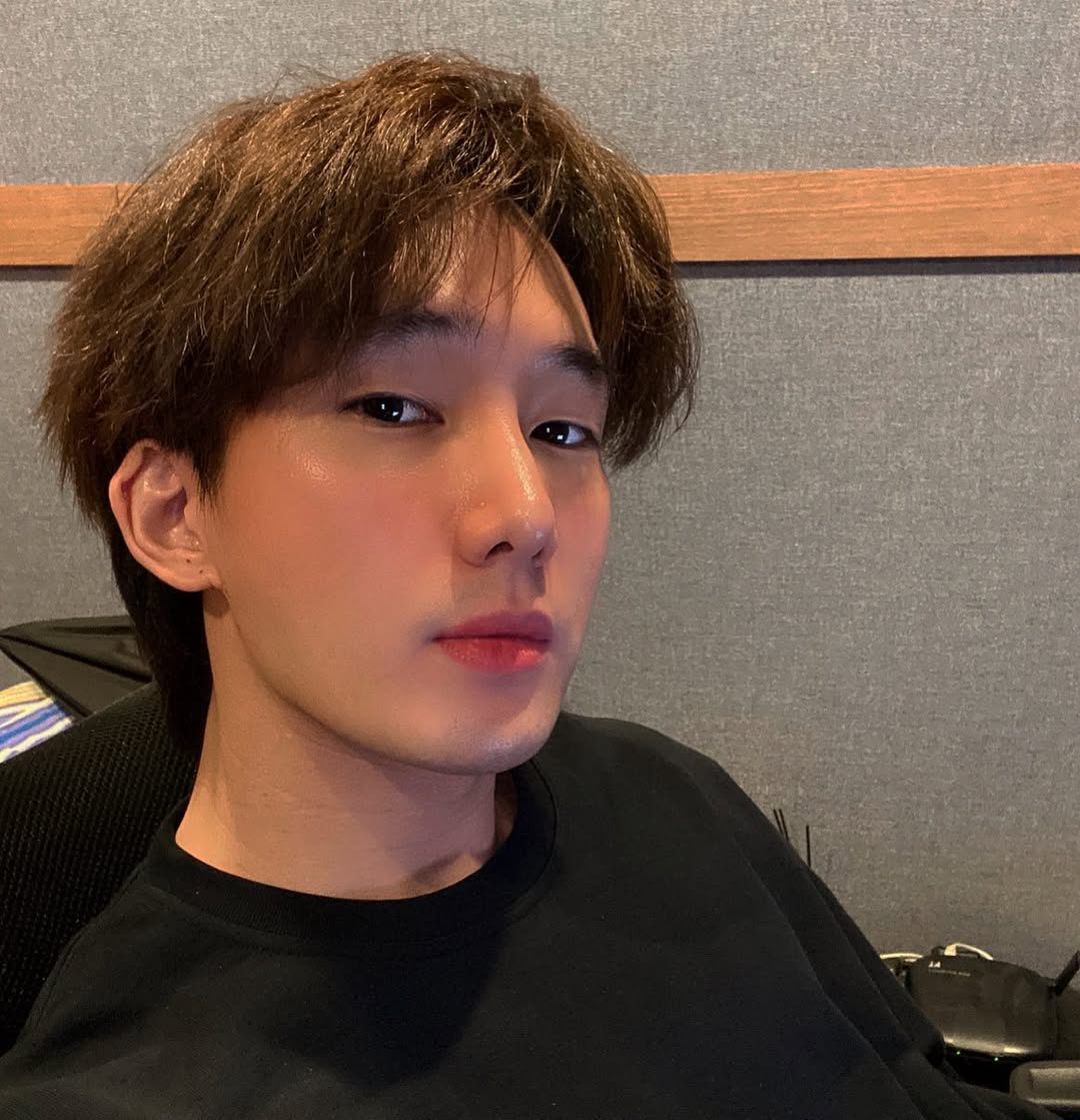 UpdateKBoys's tweet photo. Feliz aniversário para o IONE (ex-SPEED), que hoje completa 34 anos! 🎉
#FELIZIONEDAY
#IONE #아이원 https://t.co/n3LWXjqEkA