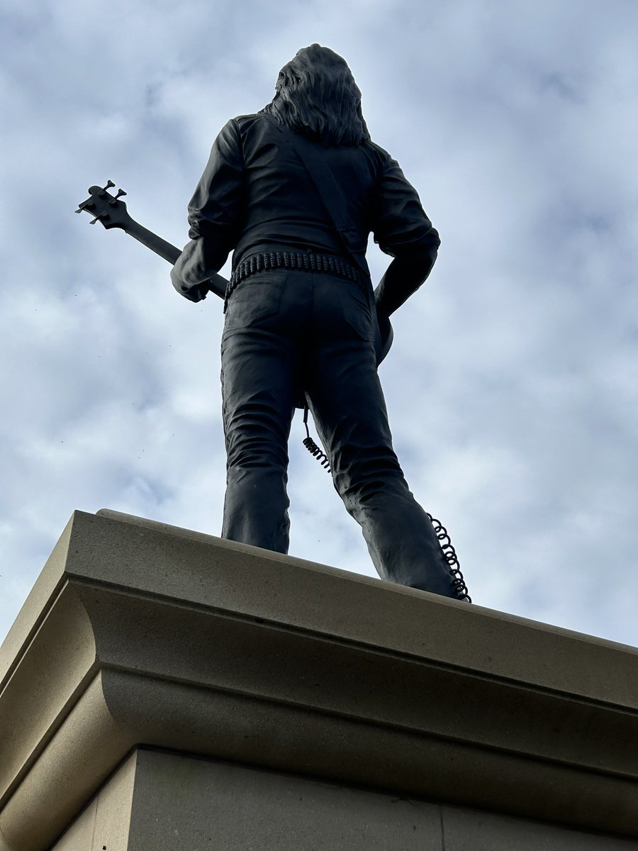 groovesvillewkd's tweet photo. Made the pilgrimage at last #Lemmy #Burslem ๐คโ ๏ธ๐ฅ https://t.co/XaQvIwc5Zm