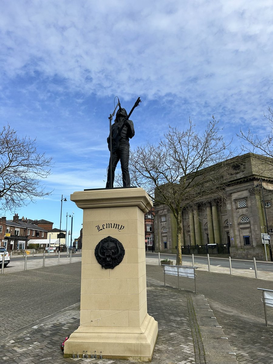 groovesvillewkd's tweet photo. Made the pilgrimage at last #Lemmy #Burslem ๐คโ ๏ธ๐ฅ https://t.co/XaQvIwc5Zm