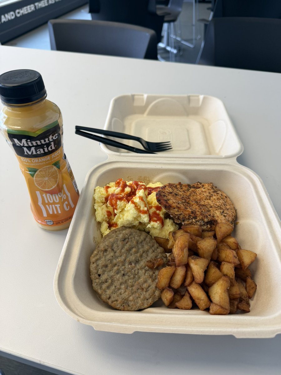 BobKatDFO's tweet image. Training Table are essential to a football program! I am very prOUd of the many supporters who has made this a reality at @OhioFootball #HESS