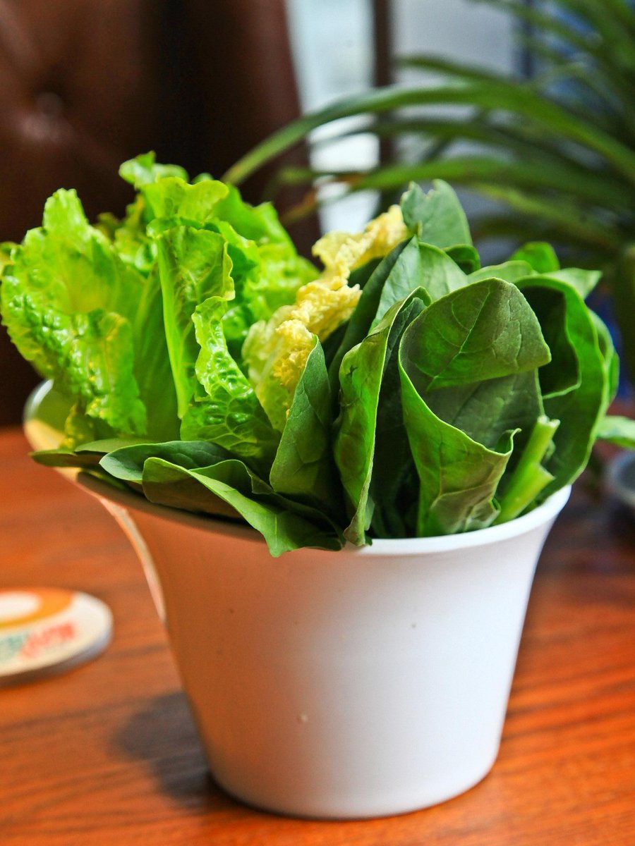 ARVINDKONLY1's tweet photo. When your coworker/classmate brings "healthy" salad… but the dressing is secretly a milkshake. Relatable #WorkLife #CampusVibes #FoodFails https://t.co/l4kHRdOT0p