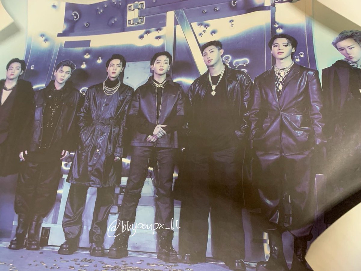 bbyoenpx_LL's tweet photo. ◟ pls rt  ⟢

꒰ wts/พร้อมส่ง โล๊ะค่า ꒱

⏤ โปสเตอร์ Poster proof / butter (cream) (โปสใหญ่มาก)

⭐️ ใบละ60฿ ค่าส่ง50฿ (ใส่กระบอกโปส)

รับคู่ลดได้ dm มาได้เลยค่า🫶🏻🫧

#ตลาดนัดบังทัน #ตลาดนัดรถไฟบังทัน #ตลาดนัดBTS #ตลาดนัดบีทีเอส #ปล่อยของสะสมบังทัน https://t.co/KU0oyE8VFr