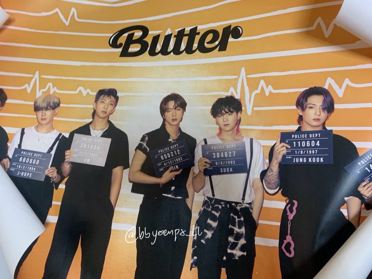 bbyoenpx_LL's tweet photo. ◟ pls rt  ⟢

꒰ wts/พร้อมส่ง โล๊ะค่า ꒱

⏤ โปสเตอร์ Poster proof / butter (cream) (โปสใหญ่มาก)

⭐️ ใบละ60฿ ค่าส่ง50฿ (ใส่กระบอกโปส)

รับคู่ลดได้ dm มาได้เลยค่า🫶🏻🫧

#ตลาดนัดบังทัน #ตลาดนัดรถไฟบังทัน #ตลาดนัดBTS #ตลาดนัดบีทีเอส #ปล่อยของสะสมบังทัน https://t.co/KU0oyE8VFr
