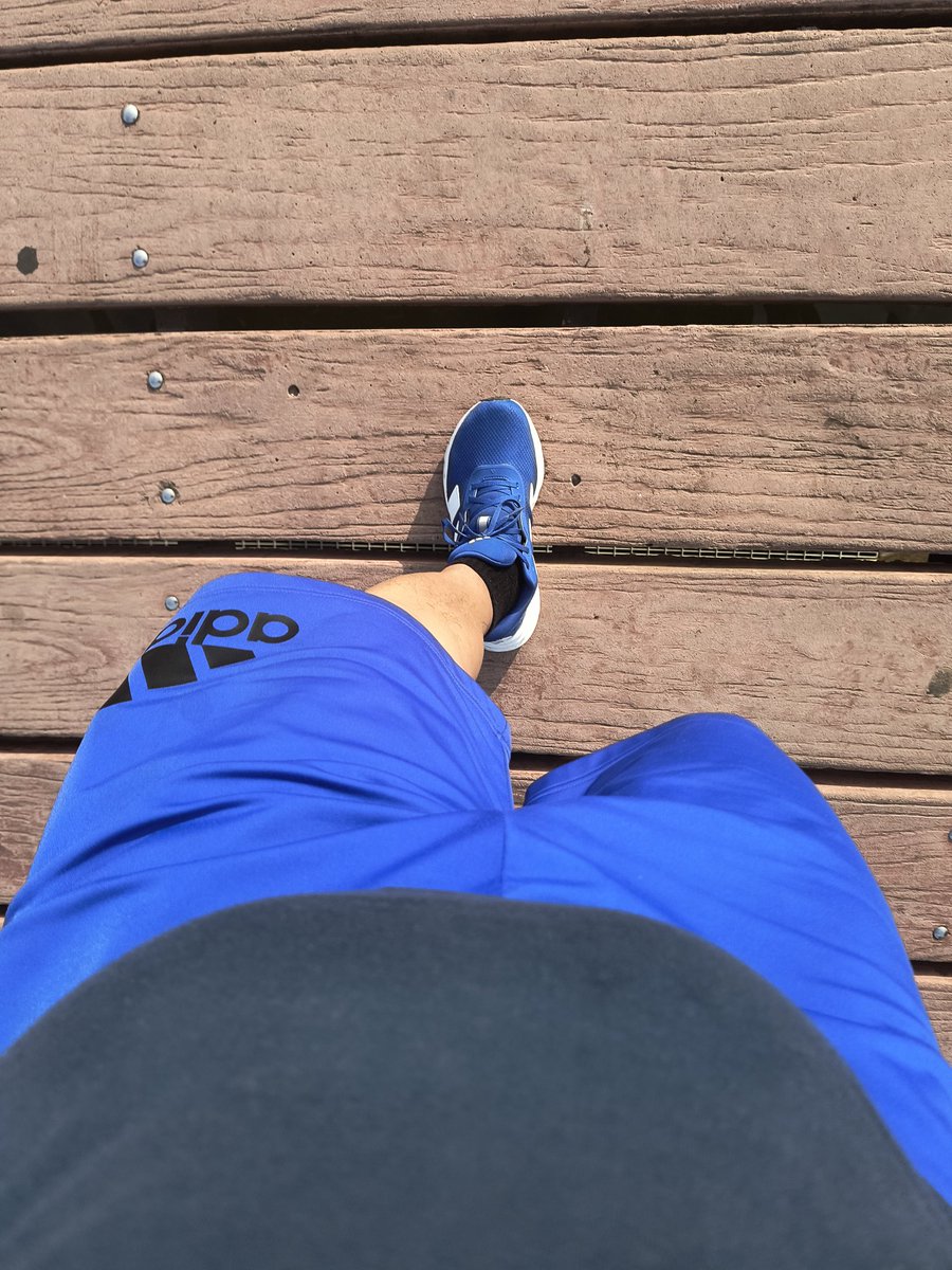 Alien Single tweet media