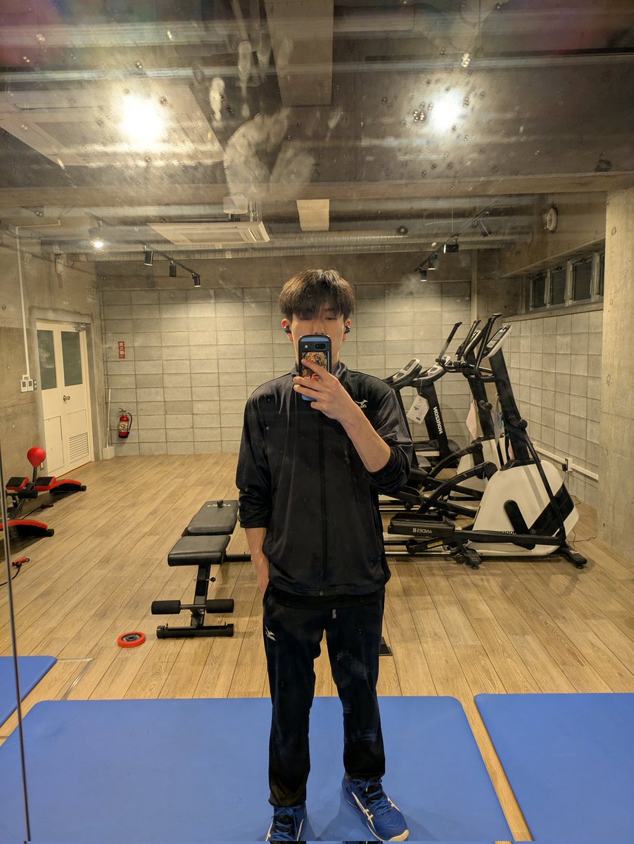 内海 琉真 tweet media