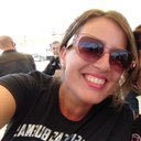 Tu propia foto de perfil es un selfie con modo espejo.

O eres tontísima o eres escoria. O las dos.