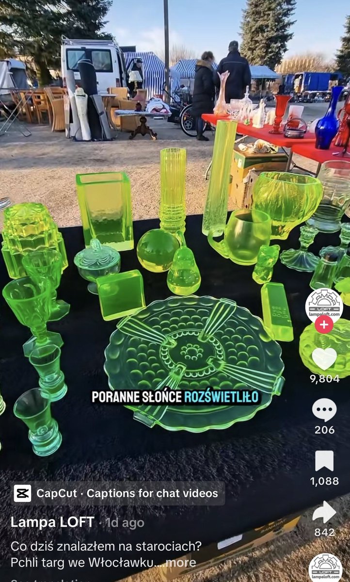 lex luthor pokazujacy supermanowi co znalazl na starociach: