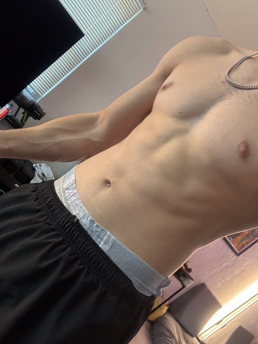 CrinkleShep tweet media