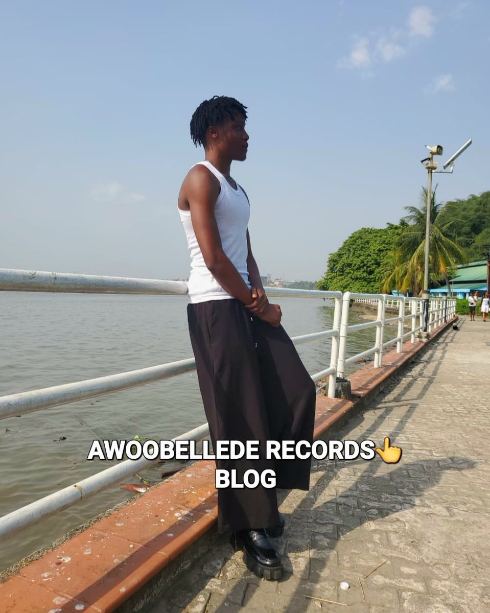 Supadjtablowa's tweet photo. AWOOBELLEDE TO YOUR NEW AGE👉👈
AND
MORE ABILITY TO YOU

DON'T TELL ANYBODY SAY YOU SEE ME https://t.co/t9KF6aqeJq