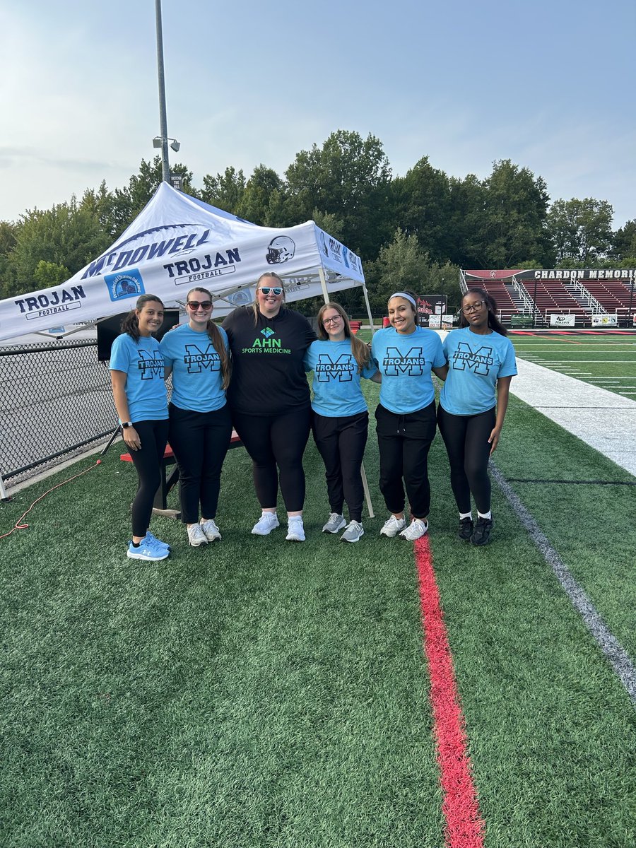 Kelly Bruce MAT LAT ATC 🍍🦋🌻 tweet media