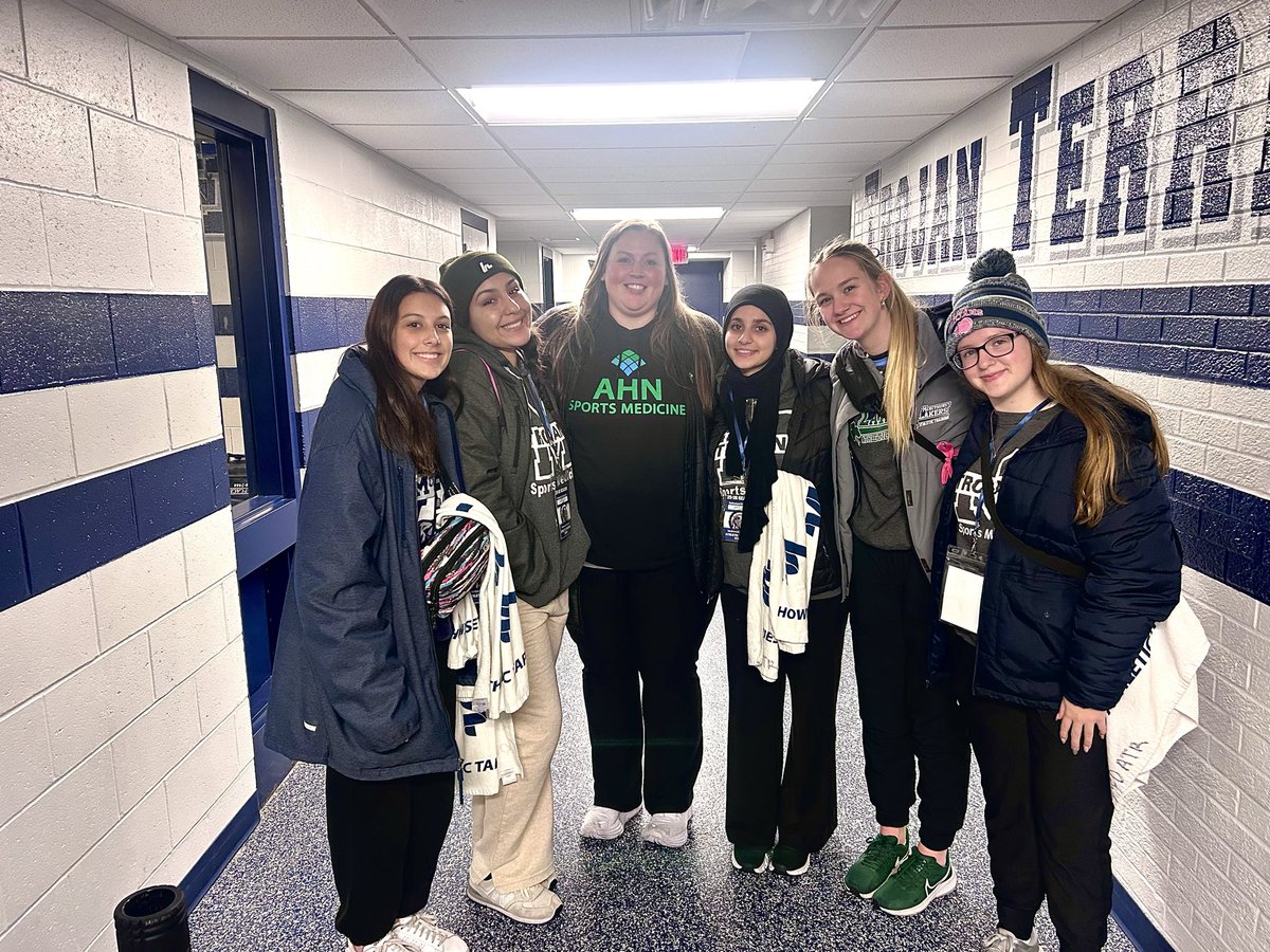 Kelly Bruce MAT LAT ATC 🍍🦋🌻 tweet media