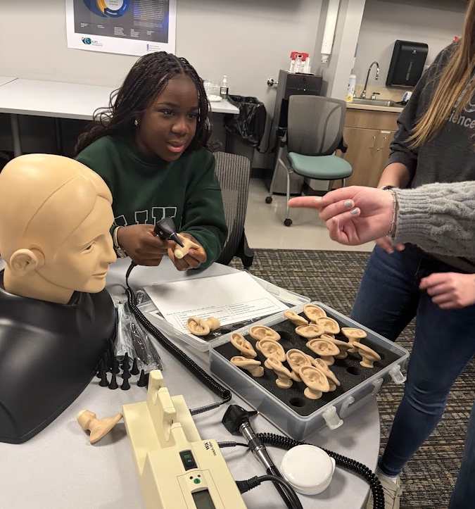 MrRininger's tweet photo. Step inside the lab! 🧪 Mrs. Bey's class took their learning on the road today for an incredible visit to the Wasson Center at @NEOMEDedu. Our students are gaining invaluable real-world experience in a professional medical setting! 🩺✨ #ourbmsa #STEM #FutureMed #HandsOnLearning https://t.co/Ue0F6kmzne