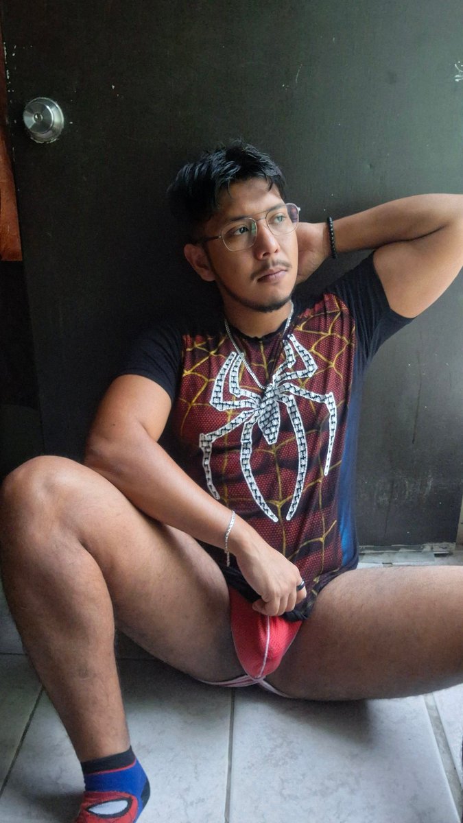 tonnyy997's tweet photo. 🕷️ Martes en modo 🖤 Spider-Man hot 🔥
@chicoslati61655
@ExhibeteMexico
@Funny_MXXX
@NalgonesAman
@EcueMx
@Hot_PoolParty
@lacobragaycdmx https://t.co/hp3ZJghdR9