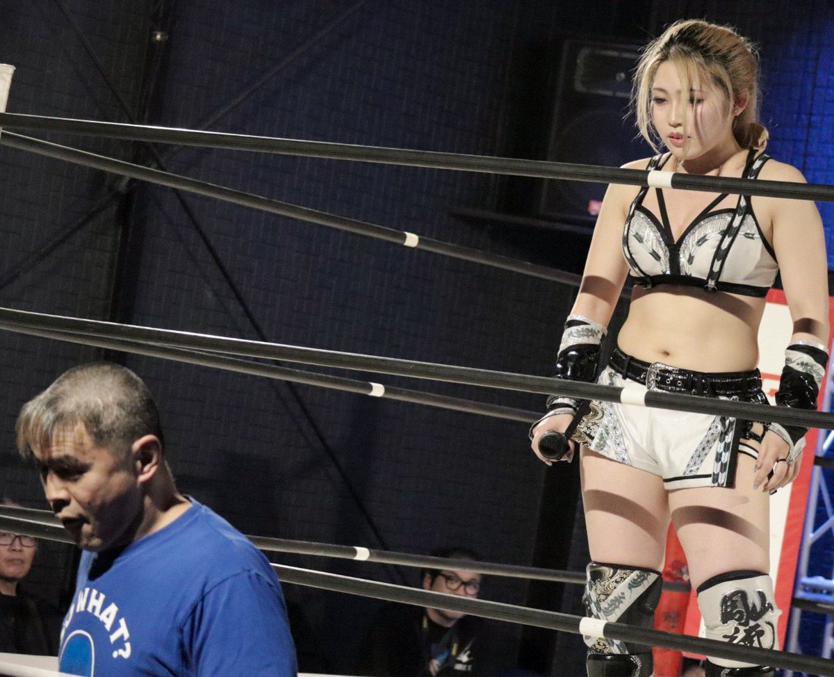 正直辞めたいと思ったときは何度かありました。

私はJTOを愛してる

私をプロレスラーとして生んでくれた団体だから
もっと大きくしたいって変えたいって心の底から想ってる

でも色々と想うこともある

自分のためにプロレスをしたい。

でもなんだかんだ団体のこと代表のことを考えちゃう…