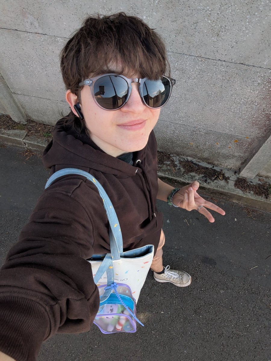 leo งั่มงั่ม 🔮 tweet media