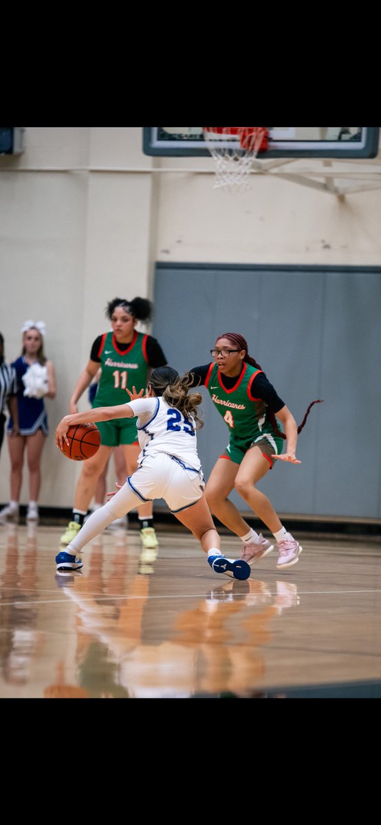 Saely Garcia tweet media