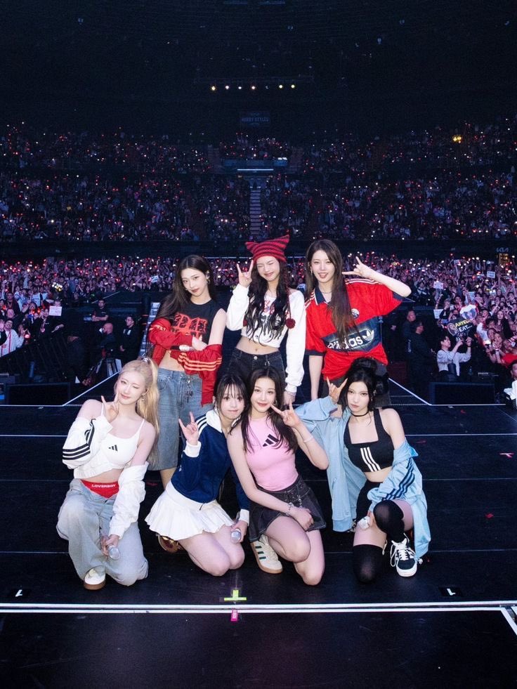 Monstiez, let’s celebrate our OT7. Our family has not been complete for months. Our RAMI has not been with us for so long but she is still a part of our family. 

Drop the tags for our girls 

7 to 1, THEY'RE BABYMONSTER
#BABYMONSTER_IS_7 #BABYMONSTER 
<a href="/YGBABYMONSTER_/">BABYMONSTER</a>