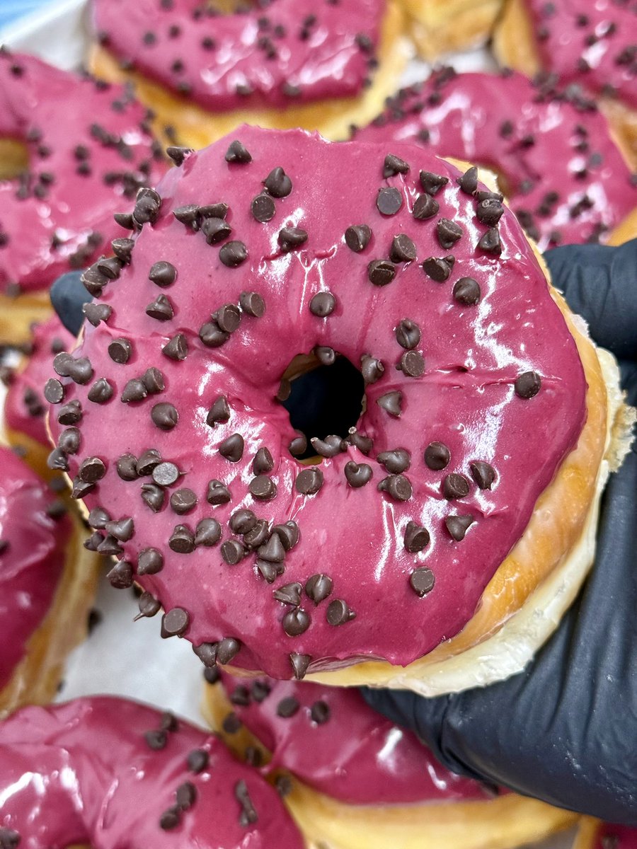 graeters's tweet photo. Black Raspberry Chip Donuts are OUT NOW! 🍩

Available at all Graeter’s Bakery locations all of March https://t.co/0XRJvdj2eP