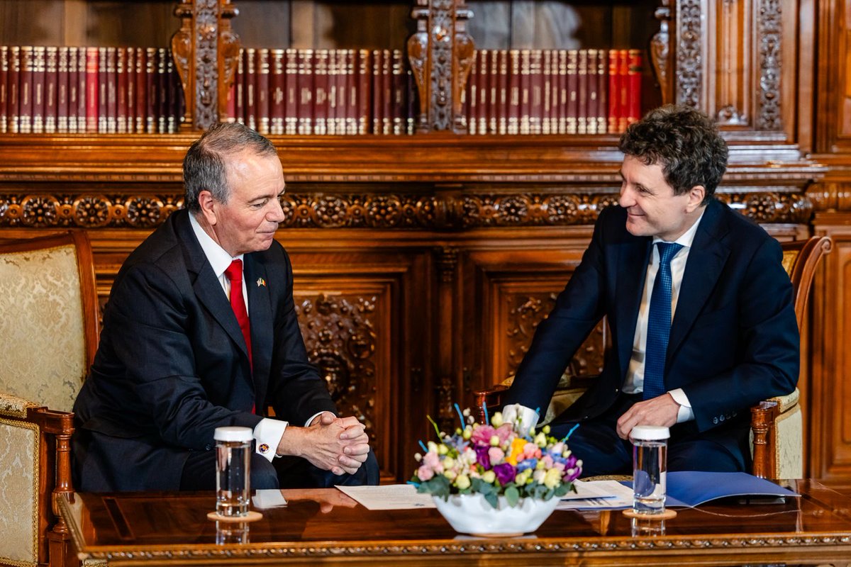 Nicușor Dan tweet media