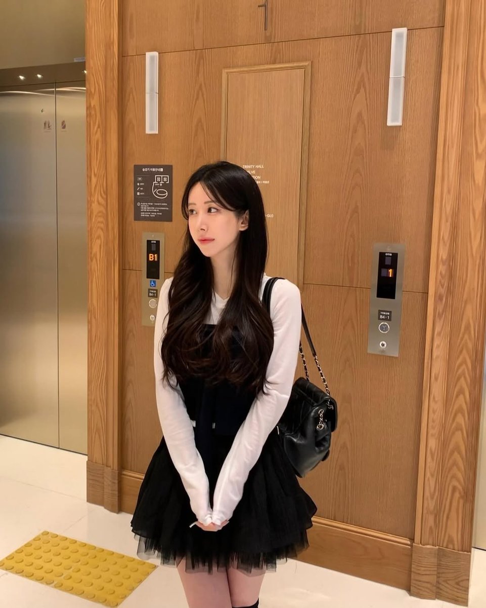 MAOYAVICTOR's tweet photo. 時差投稿
人生は嵐が過ぎ去るのを待つことではなく、風の中で踊ることを学ぶことです。🌸
毎日の努力が、未来の成長の礎となります。💪 https://t.co/t1uSLMFgDT
