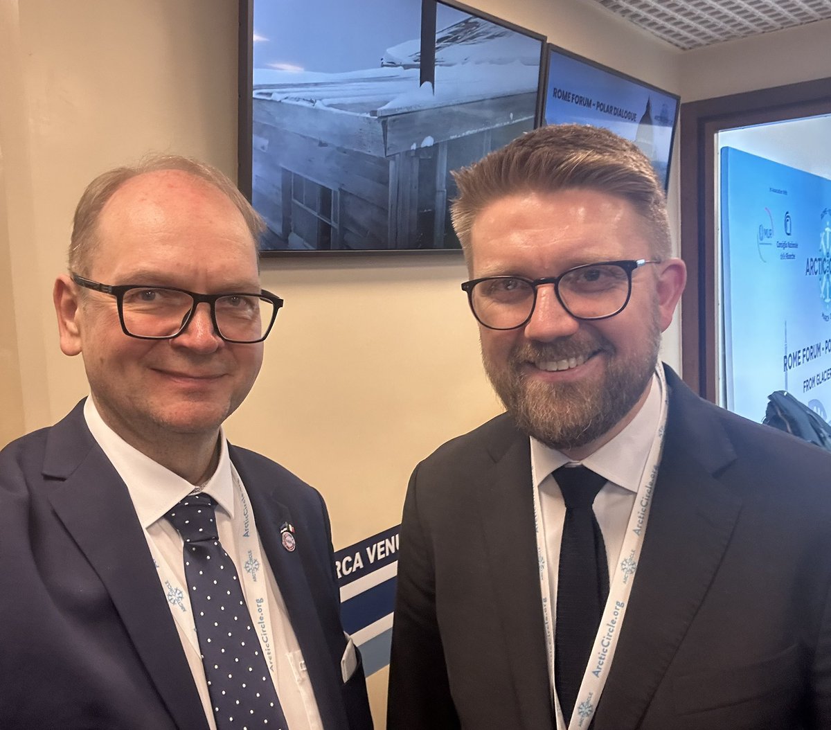 LauriBambus's tweet image. “From Glaciers to Seas” - Rome Forum - Polar Dialogue has brought together people who are concerned about the future of #Arctic, climate change, security, but also work on research and international cooperation. @_Arctic_Circle

#ACRF26 #RomeForum #PolarDialogue