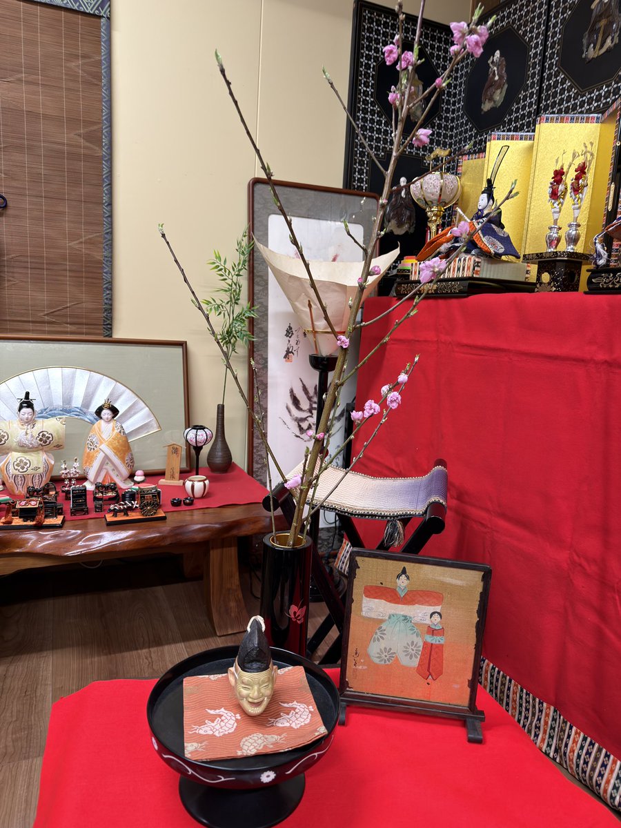 Kotobuki_3rd's tweet photo. 2026.3.3ひな祭り🎎
今年は道明寺粉で｢桜餅｣に挑戦✨
初めてにしたら良き(๑•̀ㅂ•́)و✧
何で端午の節句はお休みなのに
桃の節句はお休みでないんだろう。。
談義に花の咲いた親子でした（笑）
⁡
#ひな祭り
#桃の節句
#和菓子 
#桜餅 
#道明寺粉 https://t.co/HcNPJD26uS