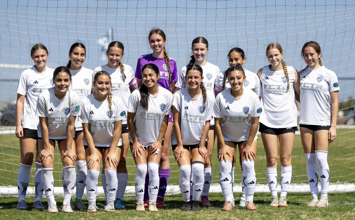 ECNL_RL_08's tweet photo. Grateful for the coaches who came out this weekend to invest our players and for the #ECNLRL Leaders Cup invite. 

Big thanks to our guest players - Avery Crump, Harper Swartwout @T1DvsME , and Skylar Tomak @skytomak25 for stepping in and making an impact. 

#ECNLFL LeadersCup https://t.co/6Z0ZmmEDof