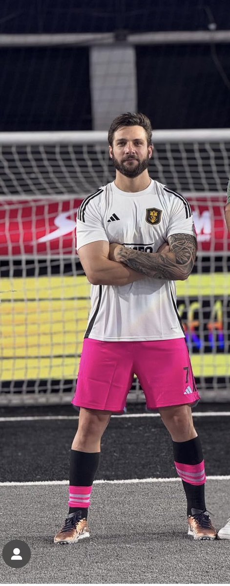 Hoy martes 03 de marzo, recuerda:

Dios te perdonará 🙏

Hoy será un día maravilloso 👑💚 

Te quiero siempre 🫶 
#NicolaPorcella