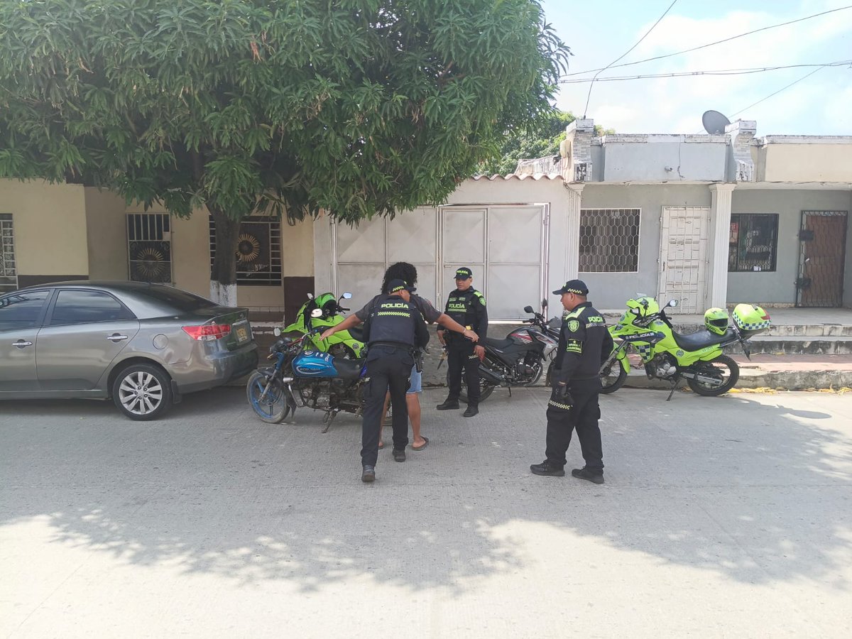 ProteccionPonal's tweet image. Mediante operativos en vías y entornos escolares de #Sabanalarga, #Baranoa y #JuandeAcosta, se realizaron registros y verificación de antecedentes para evitar el transporte y uso de estupefacientes o armas de fuego🫡