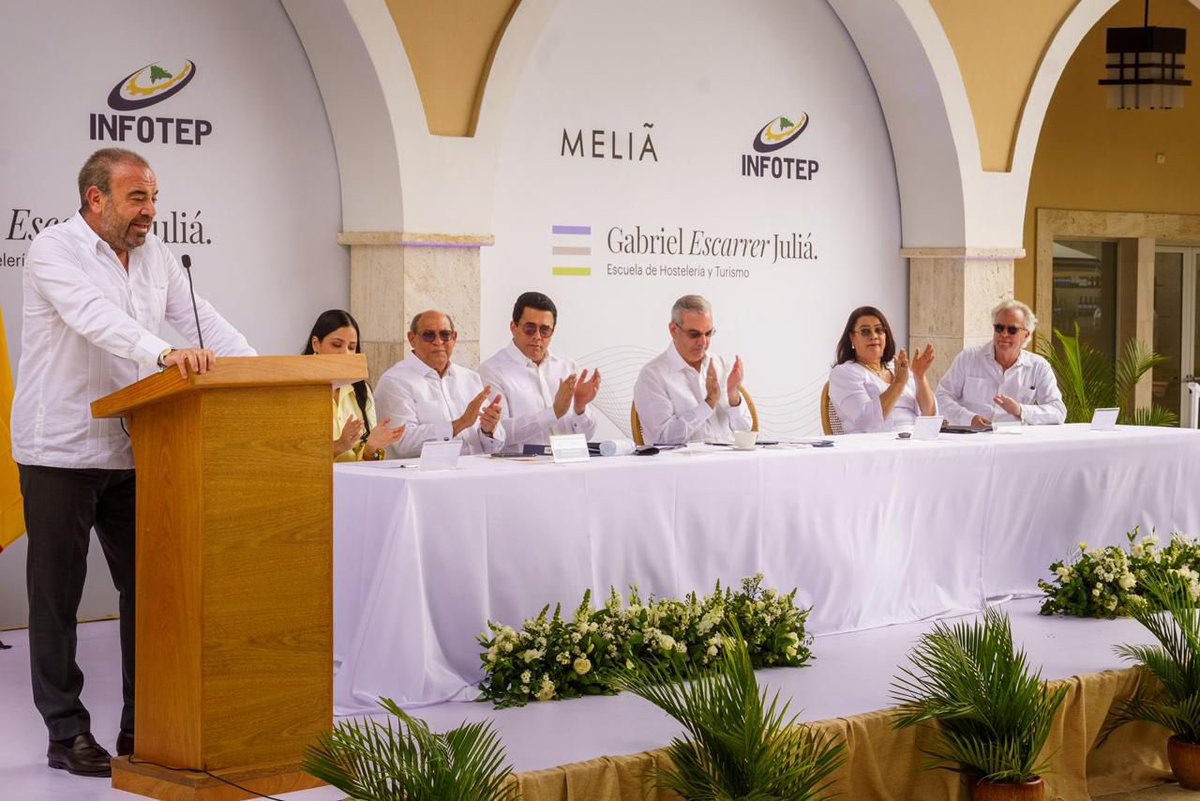 David Collado tweet media