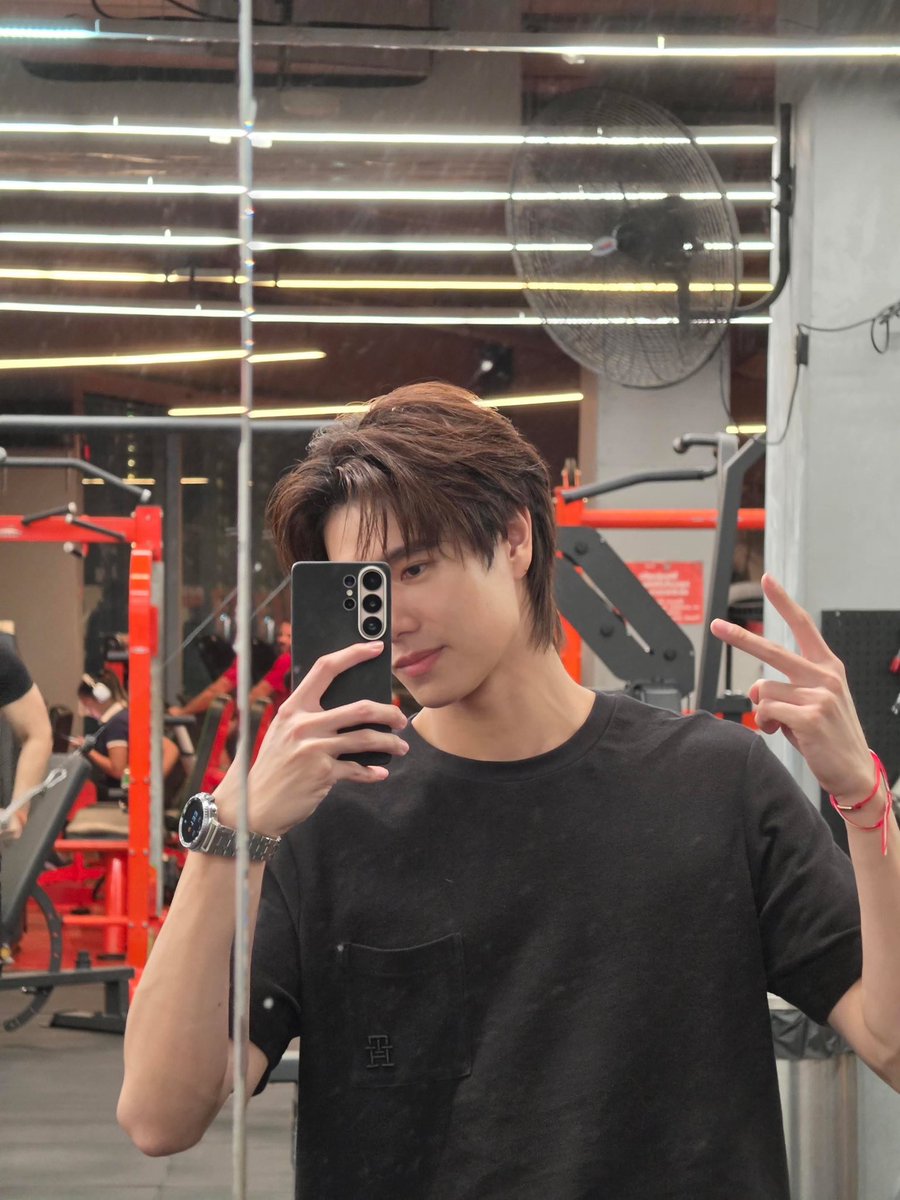 suikatopeach's tweet photo. เด็กอินเตอร์ แม่ให้โอกาสเขียนใหม่ว่า ขาสั่น 555555555 https://t.co/F9lY5ZvrQC