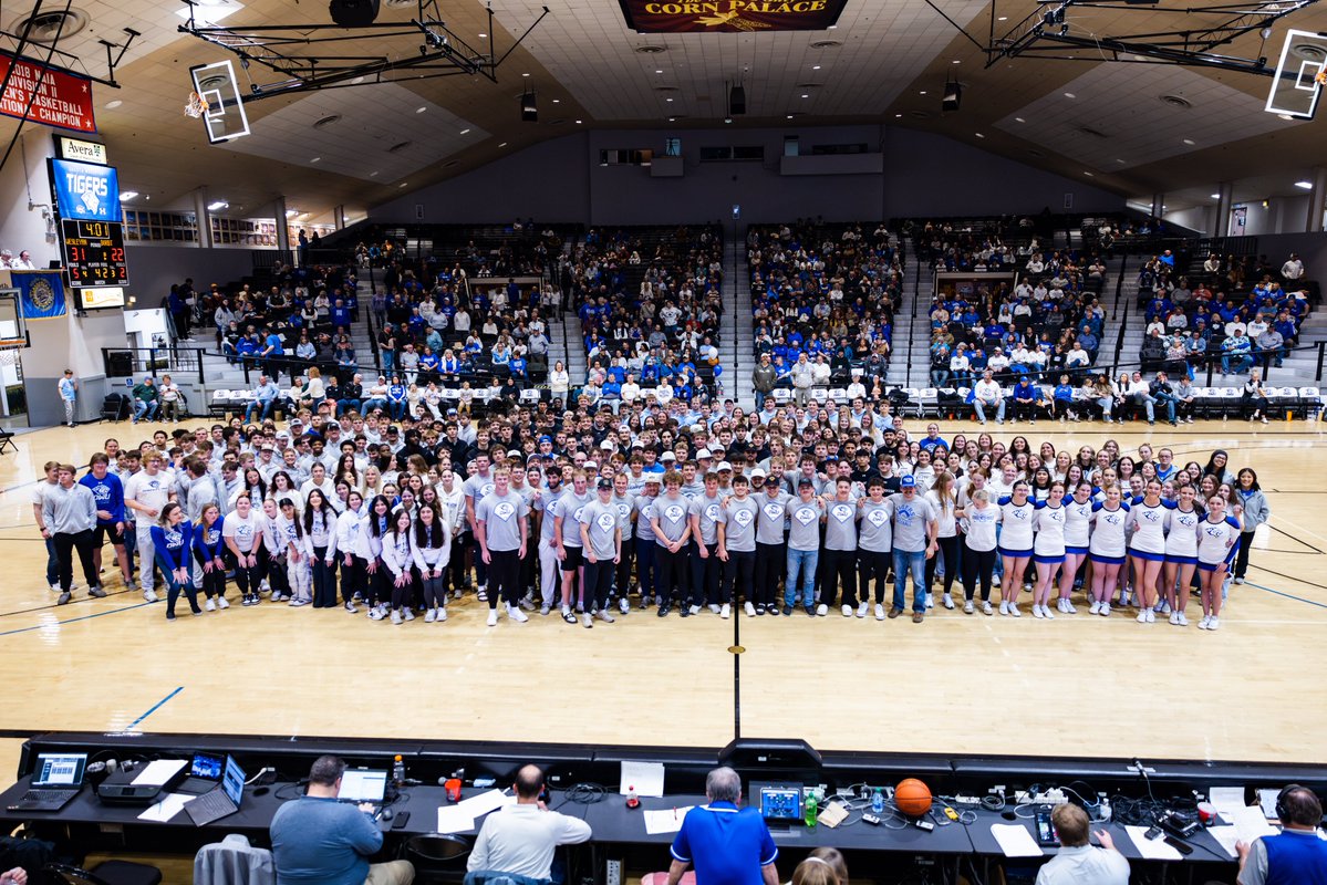 Dakota Wesleyan tweet media