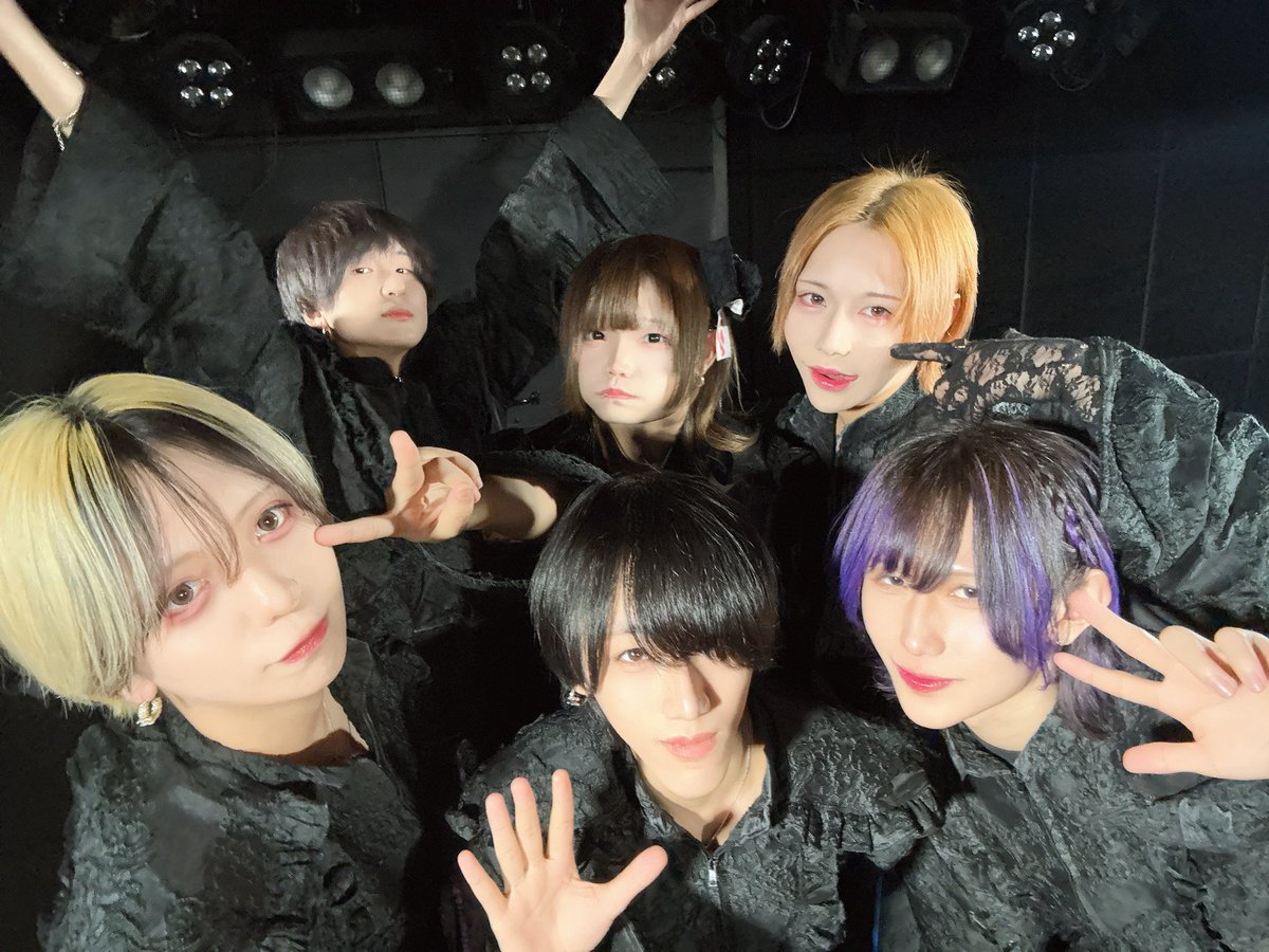 ~LostMemory 1周年~

皆様のお陰でロスメモ誰一人欠けることなく1年が経ちました‼️
いつも応援してくれている方々本当にありがとうございます🙇‍♀️😊

2年目も"いい意味で"変わらず頑張って行きますのでよろしくお願いします！⏱ ̖́-