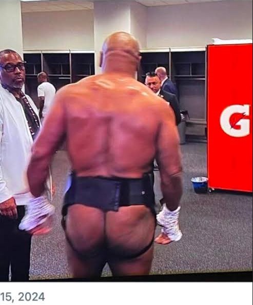 şimdi aklıma geldi de biz niye zamanında mike tyson'ın götünü görmüştük amk