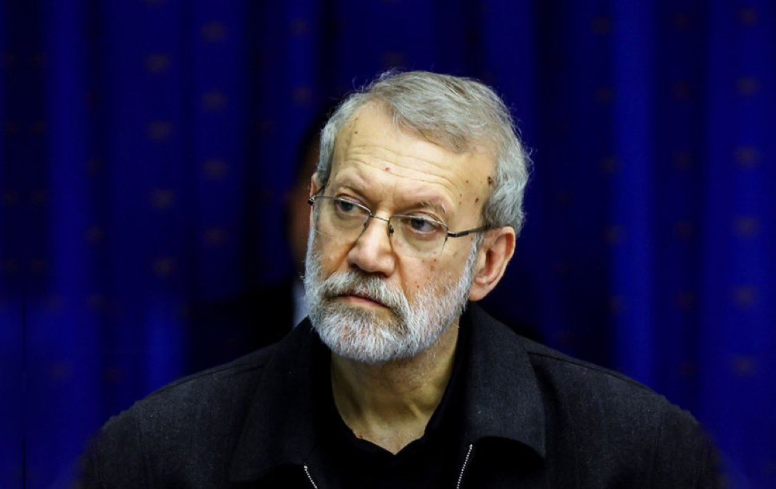 İran Yüksek Ulusal Güvenlik Konseyi Sekreteri Ali Larijani:

"Bunu daha önce ABD'ye, İsviçre Büyükelçiliği aracılığıyla da ilettik: Eğer İran'a saldırırsanız, bölgedeki tüm yeteneklerinizi hedef alacağız. Belki de inanmadılar. Bölgedeki dostlarımıza da size saldırma niyetimiz