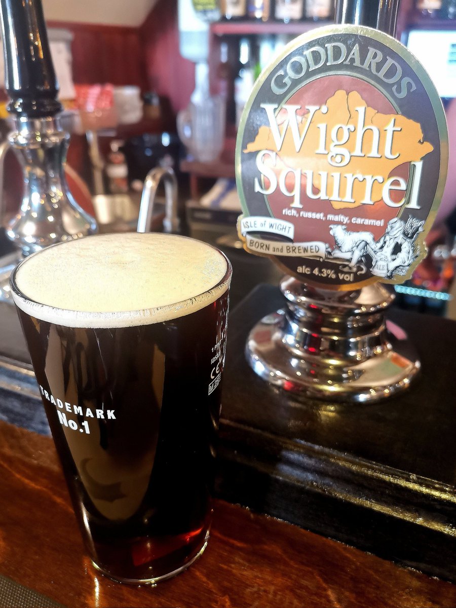 peterluke33's tweet photo. A swift one at Ebenezers 😊🍺 https://t.co/REzwaps9p8