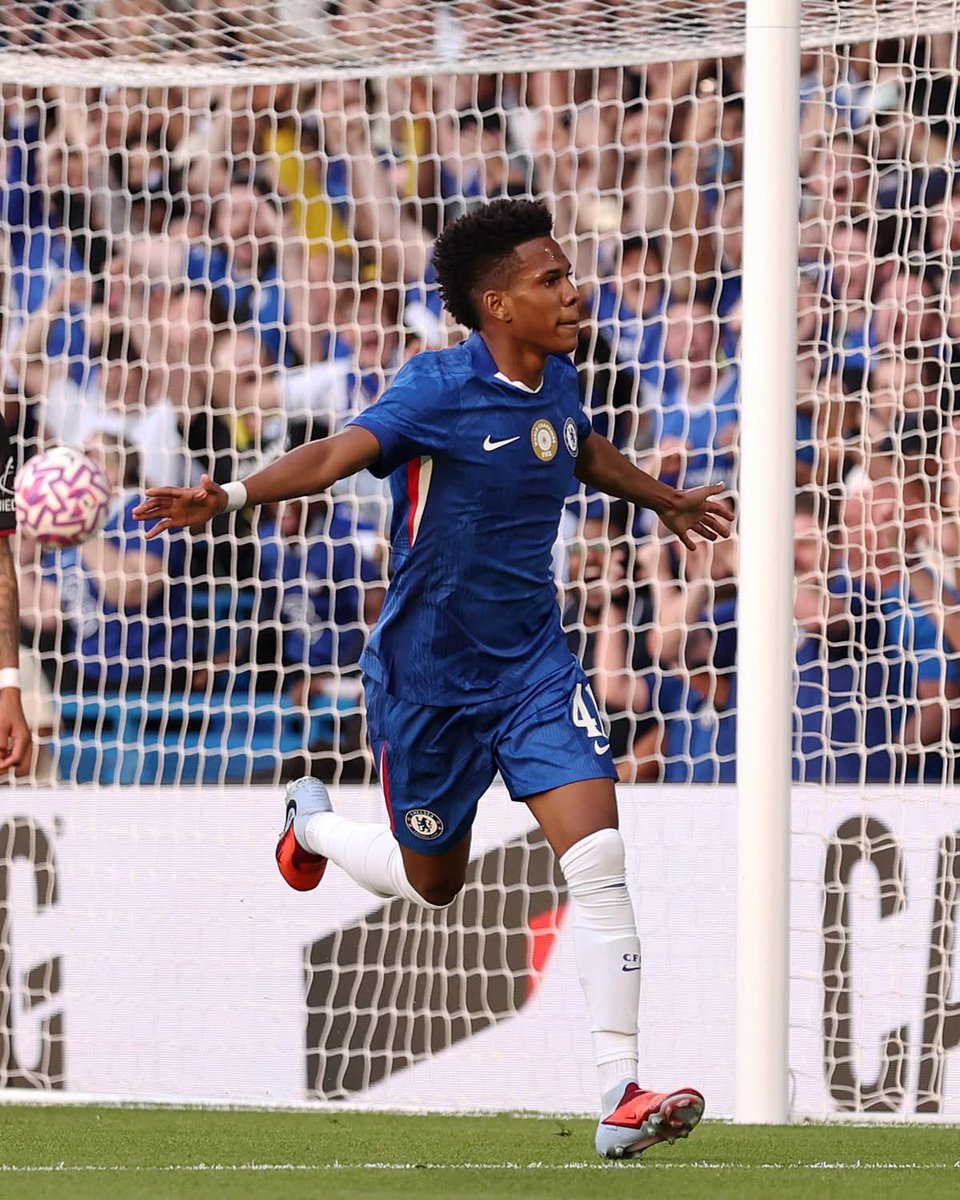 🇧🇷 Estevao on why he chose Chelsea: “My family went to other clubs but ...