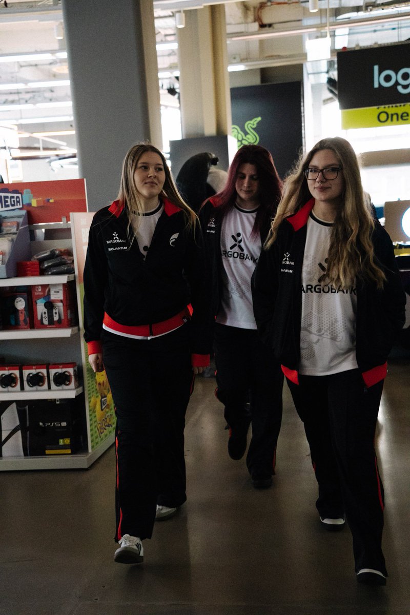 FOKUS addi tweet media