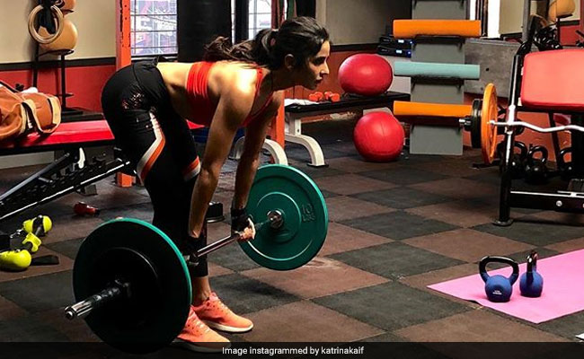 FitnessHacks101's tweet image. Deadlifts For Strength Training: 5 Rules To Watch Out For 💪 Want to boost your strength and perfect your form? Discover the essential rules for safe and effective deadlifts! Check out the full guide: ow.ly/qlji50Yi1LE 

#StrengthTraining #Deadlifts #FitnessTips