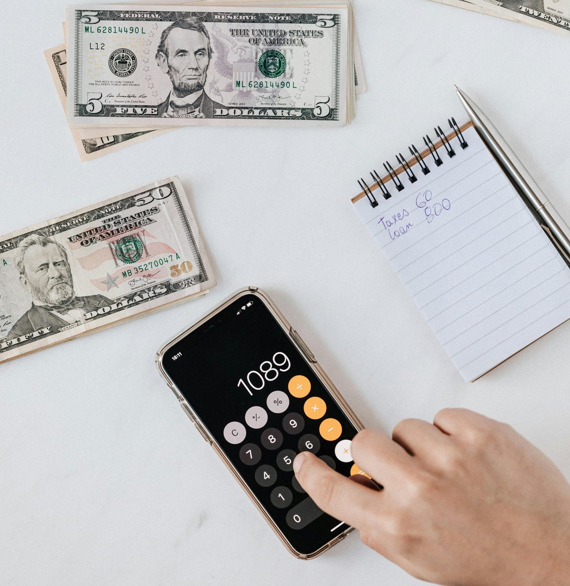 ¿Qué se busca de tu medio para invertir en él?🤷🏽

Algunas de ellas:

💡 Lógica y coherencia interna en las propuestas.
✍🏽Capacidad de ejecución
🙌🏽 Posiciones únicas (liderazgo, nicho, singularidad)

Profundiza más aquí ➡️ fundaciongabo.org/es/noticias/ar…