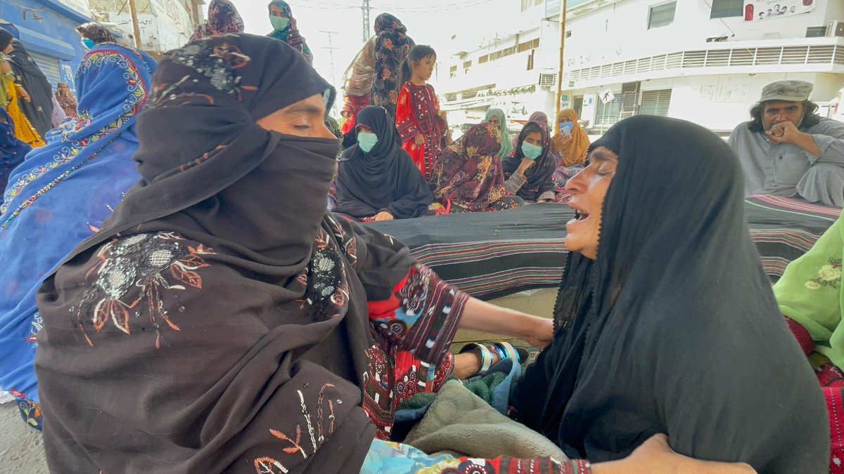 BYCKech's tweet photo. One Year of Enforced Detention ,One Year of Resistance
One year since BYC leaders were imprisoned yet their voices remain unbroken.
Repression in Balochistan has increased: enforced disappearances, extrajudicial killings, target killings. But resistance has grown stronger. https://t.co/hJPpo7Xrb3