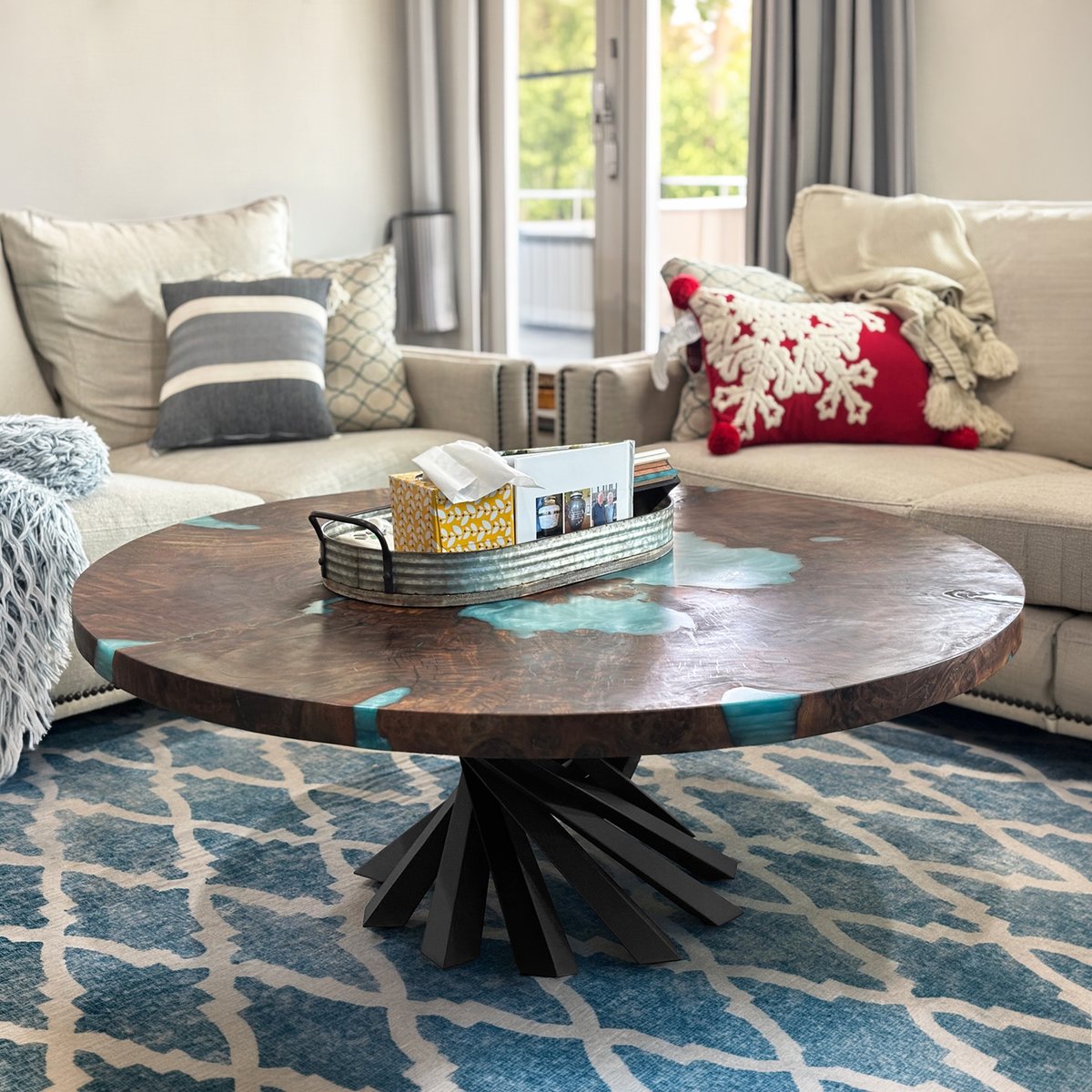 Flowyline_'s tweet image. Create a living room you never want to leave, anchored by a coffee table that's built to last.

☕ Gorgeous builds by Fat Cat Wood Works and Brian Gonyou.

#flowylinedesign #coffeetable #customtable #handcraftedfurniture #woodworkingcommunity #woodwork #carpentry #tablelegs